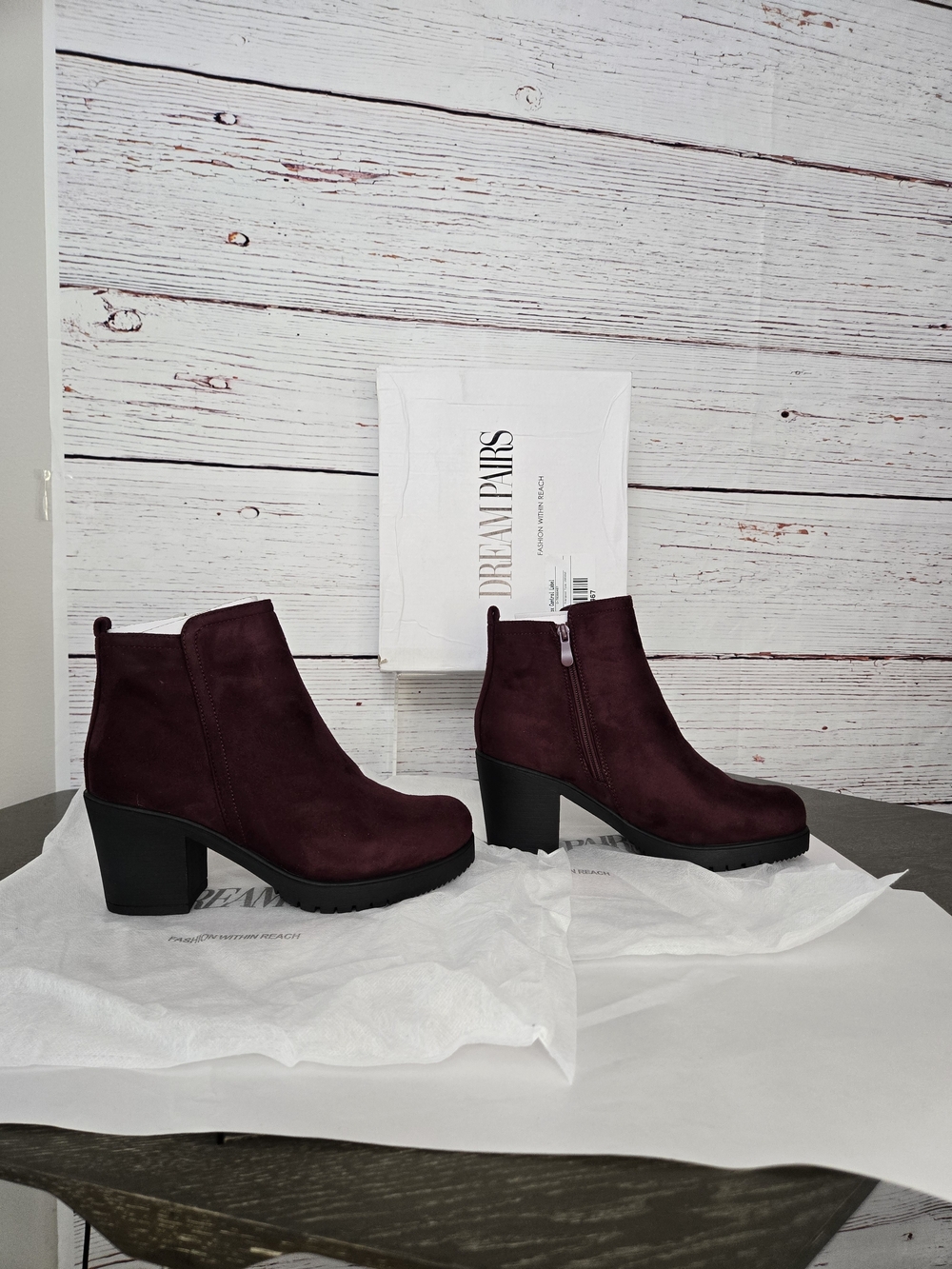 Dream Pairs Zoey-1 Burgundy Suede Ankle Booties Women's Size 8.5 New in Box